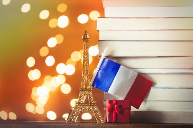 10 راه برای بهبود مهارت صحبت کردن در زبان فرانسه
